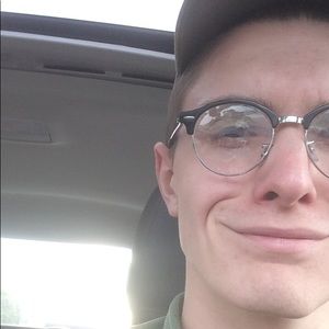 Meet your Posher, Joseph